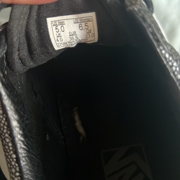 Vans Stingray - Picture 6 of 7